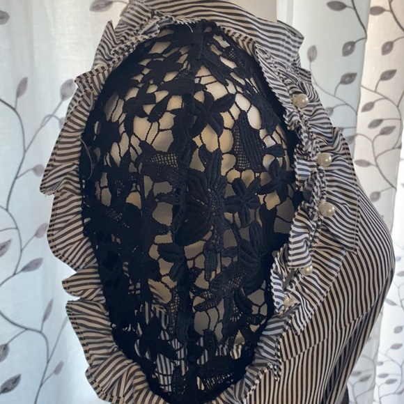 NWT  Women Striped Top Blouse Accented with Pearls - Picture 5 of 11